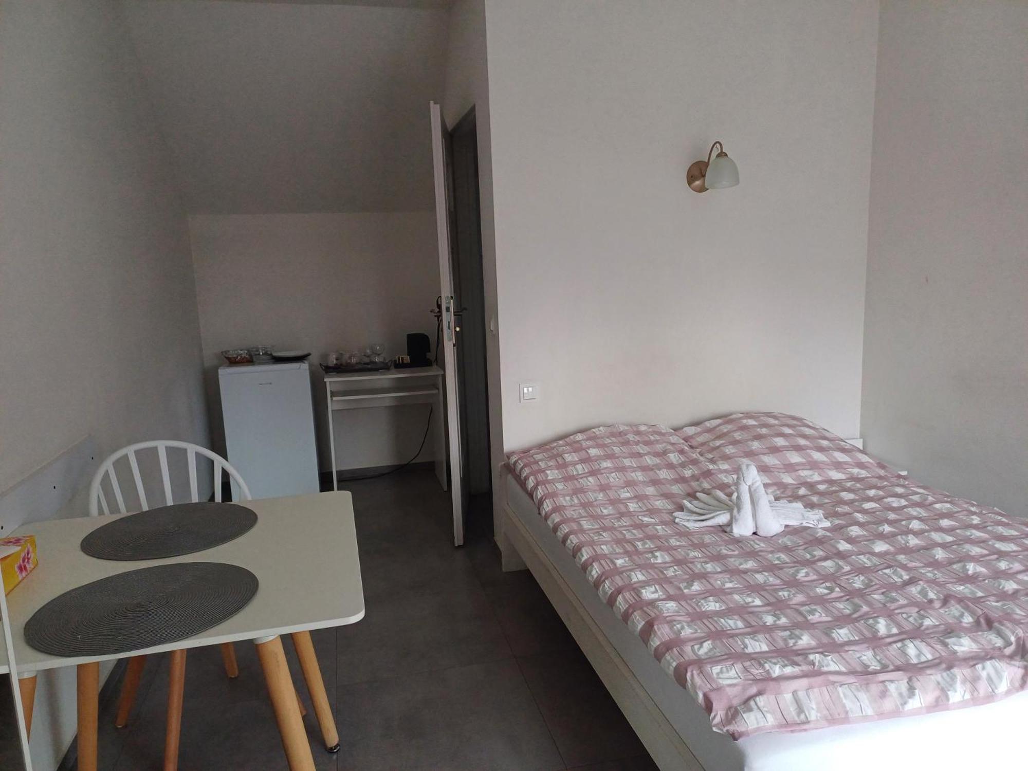 Gosciniec Solan Hotel Jeleniow Buitenkant foto